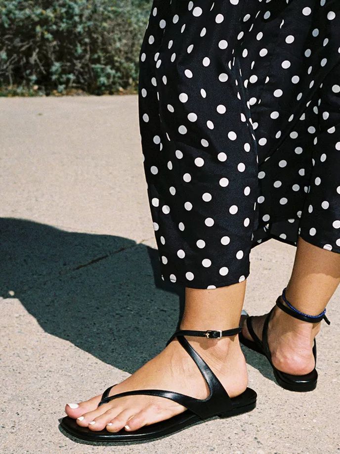 black strappy flat sandals
